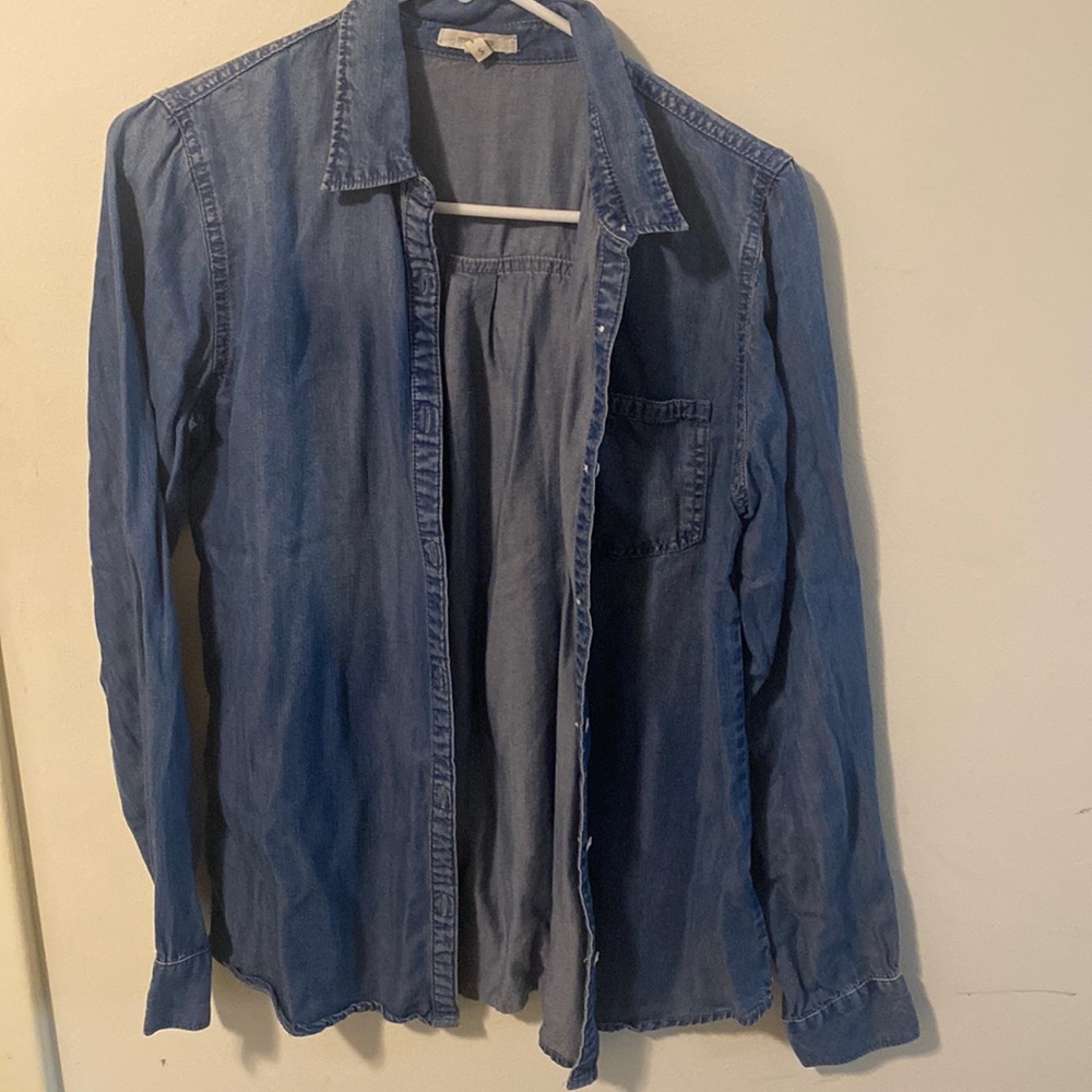 Maurice’s chambray button up